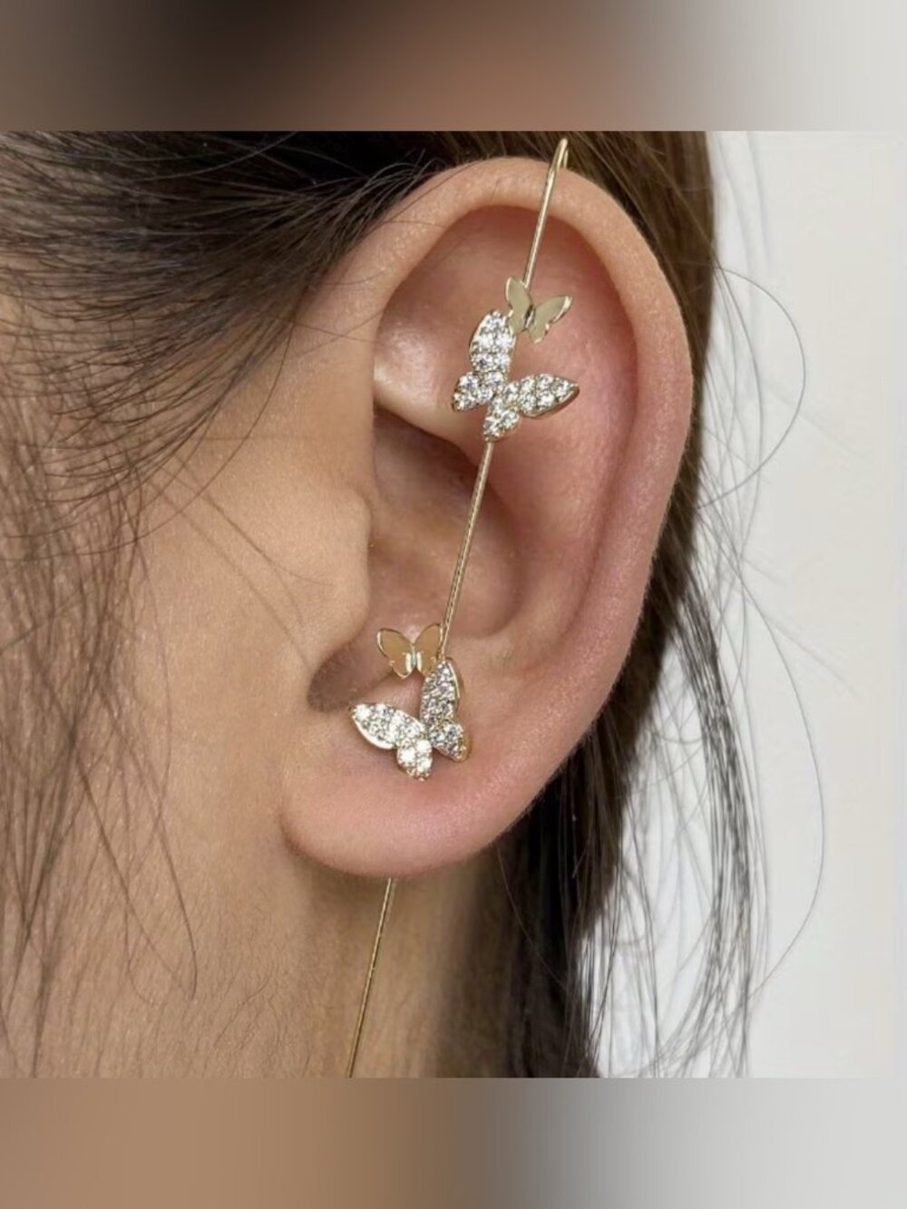 Butterfly Ear Crawler 2656